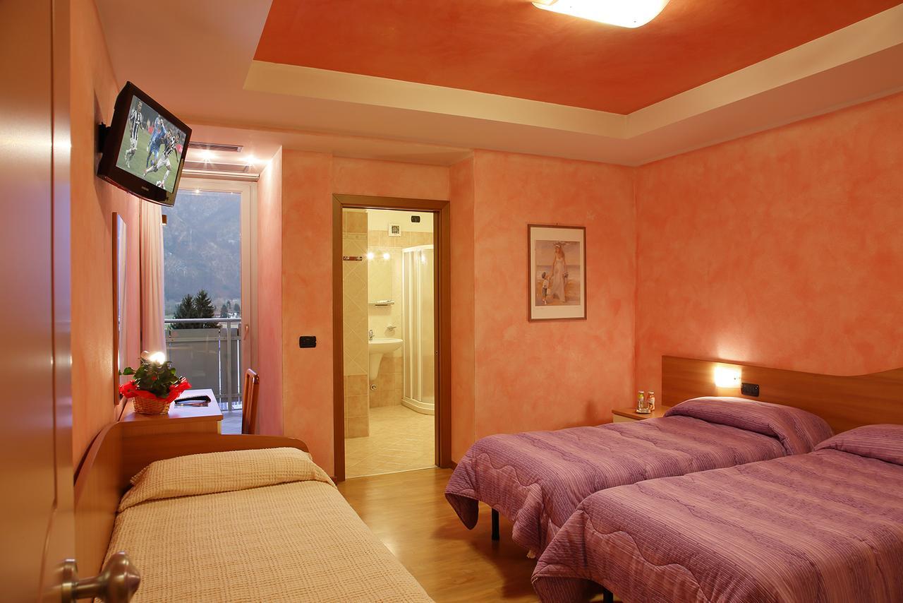 Hotel Castel Lodron Storo 外观 照片
