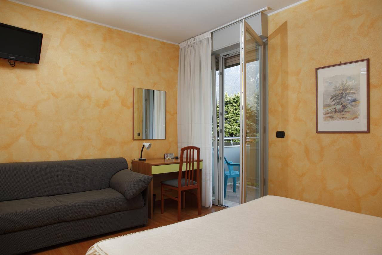 Hotel Castel Lodron Storo 外观 照片